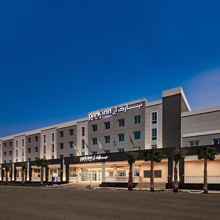 Park Inn by Radisson Jubail Industrial City Bagian luar foto