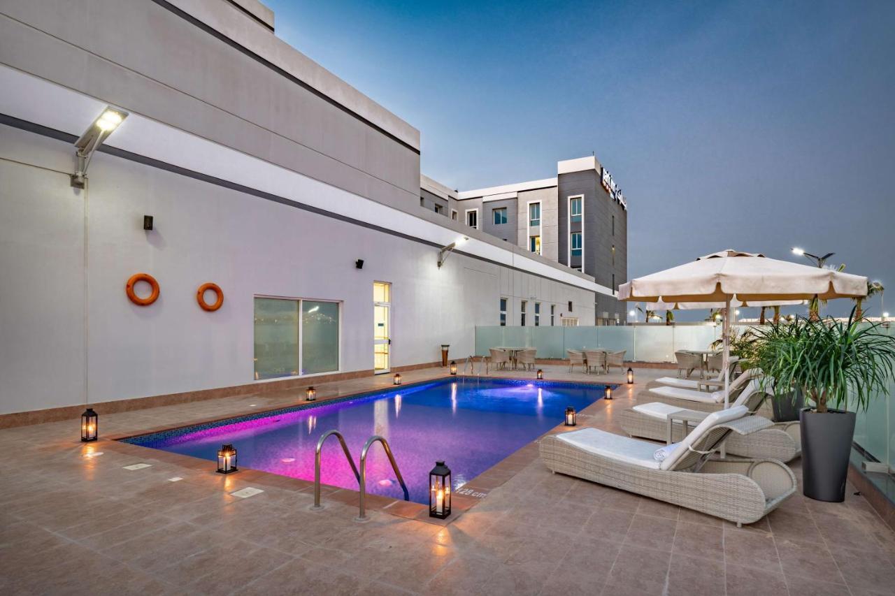 Park Inn by Radisson Jubail Industrial City Bagian luar foto
