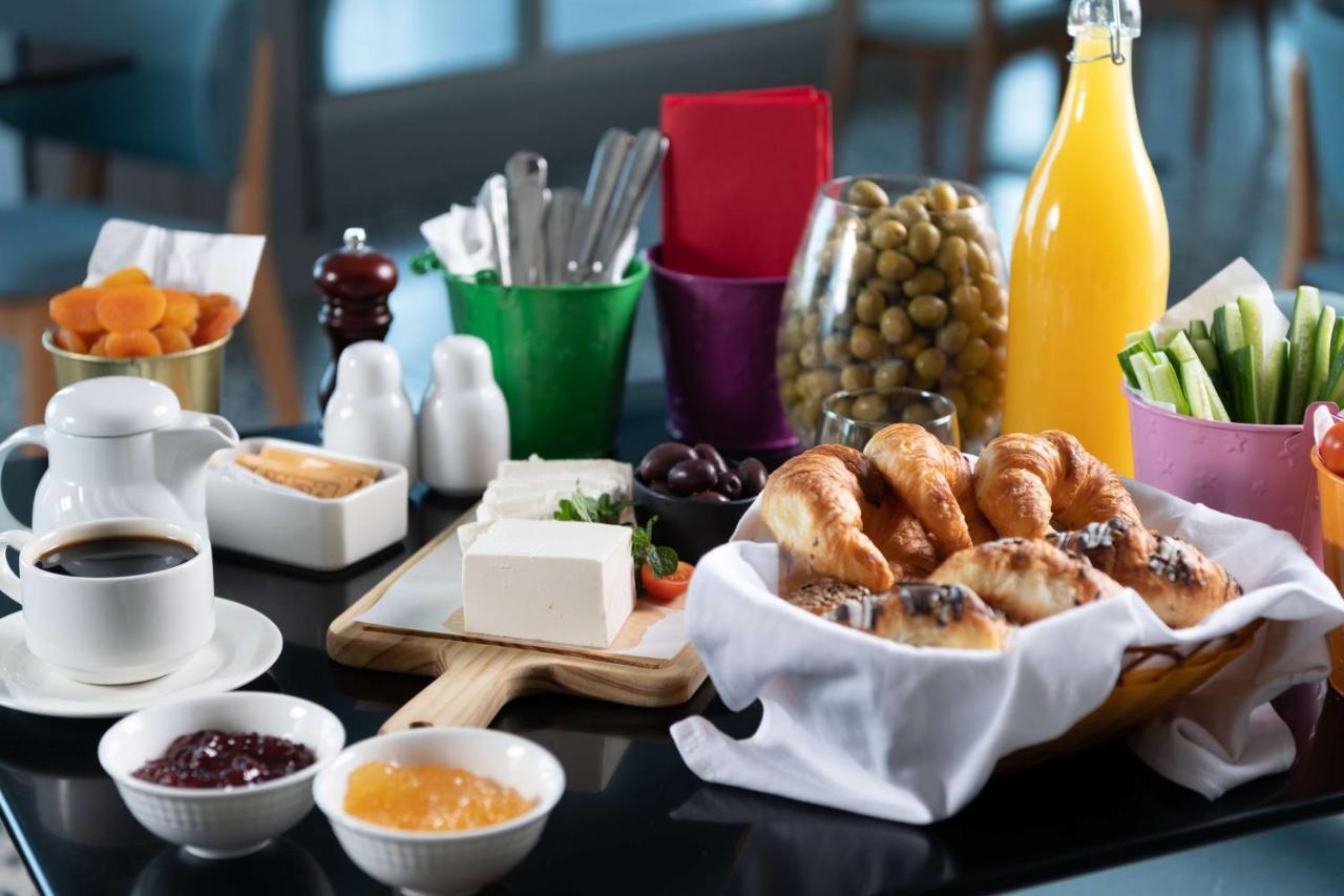 Park Inn by Radisson Jubail Industrial City Bagian luar foto