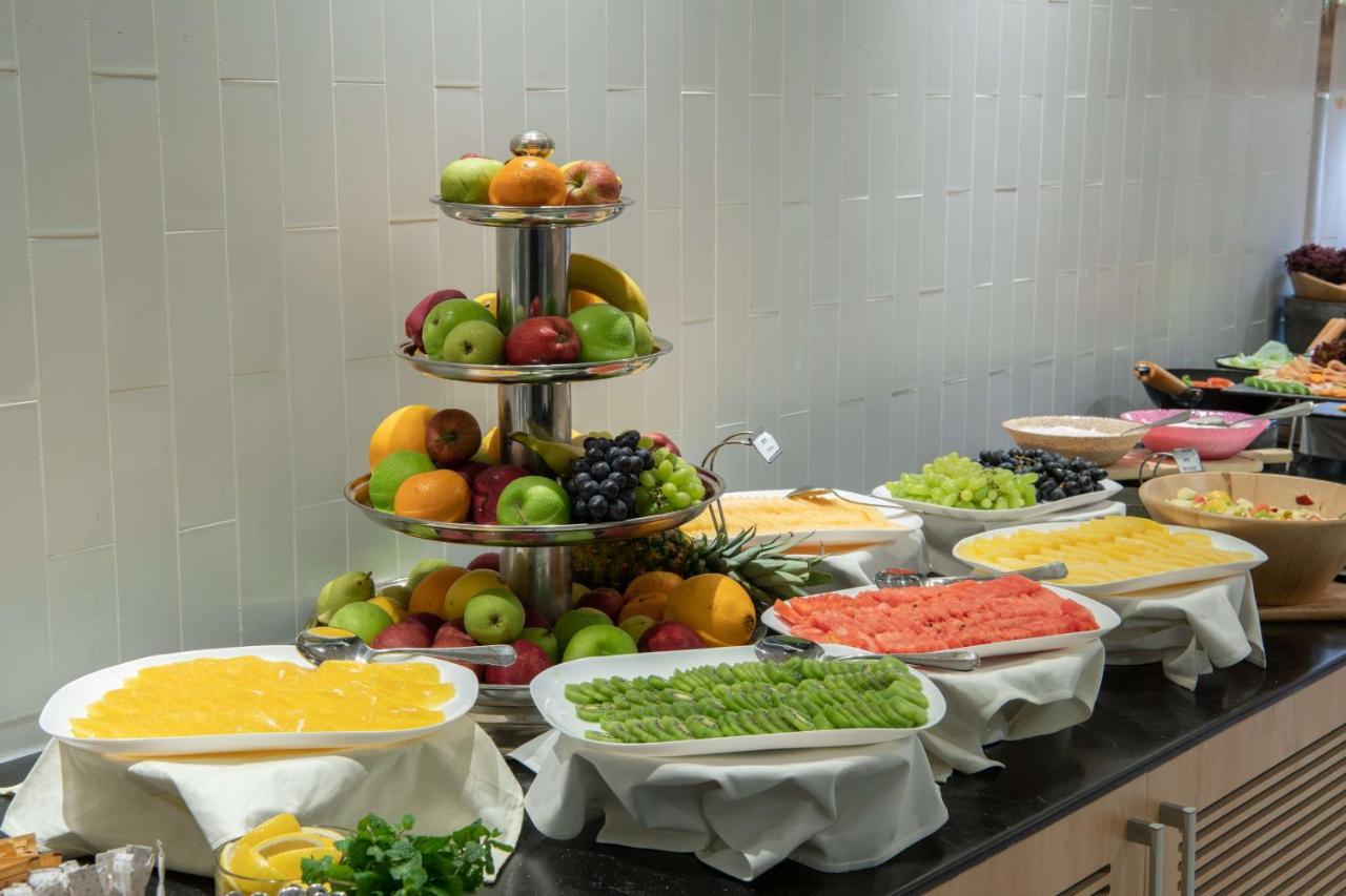 Park Inn by Radisson Jubail Industrial City Bagian luar foto