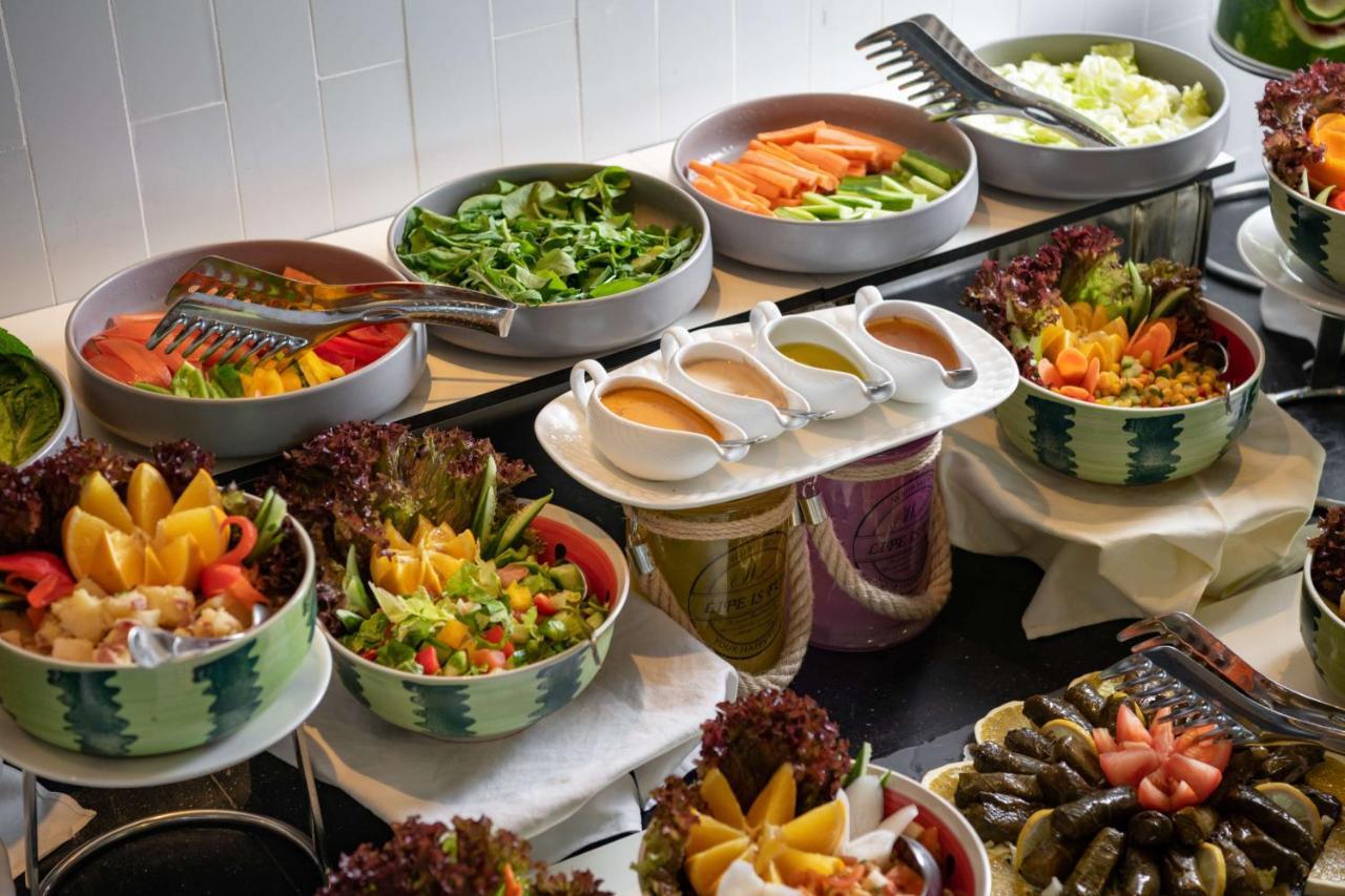 Park Inn by Radisson Jubail Industrial City Bagian luar foto